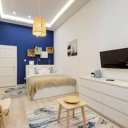 Апартаменты Blue Diamond Residency 4br, 2bth. 14 Ppl