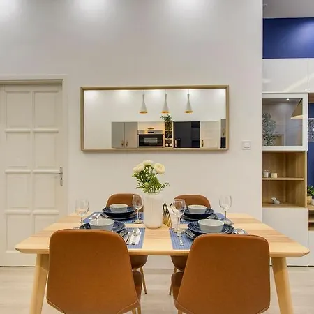 Blue Diamond Residency 4br, 2bth. 14 Ppl Appartamento Budapest